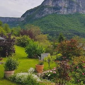 Apartment Au Pied De La Montagne Et Vue Imprenable, Saint-Alban (Rhone-Alps)